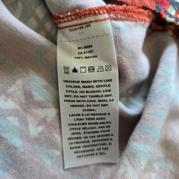 Pendleton Women's Aztec Short Sleeve Button Up Shirt Red Size M Rayon Western - Picture 5 of 7